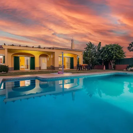 Bali - Piscina Aquecível E Jacuzzi Em Villa Albufeira