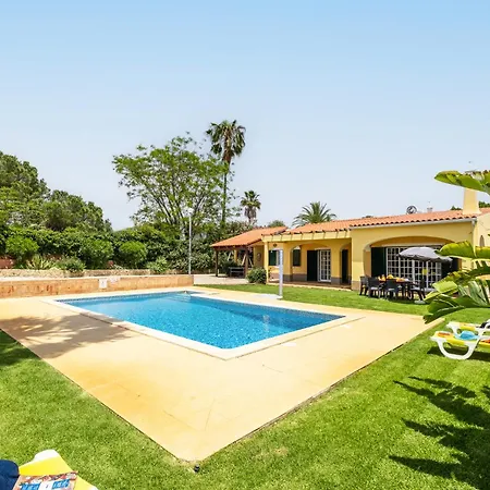 Bali - Piscina Aquecível E Jacuzzi Em * Albufeira